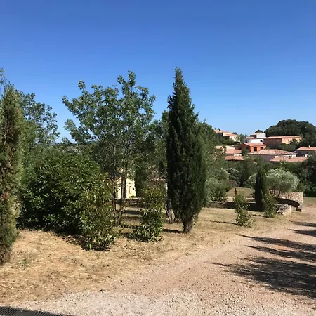 Bed & Breakfast Comfortable Pour La Detente Au Mas La Magdelaine 3*