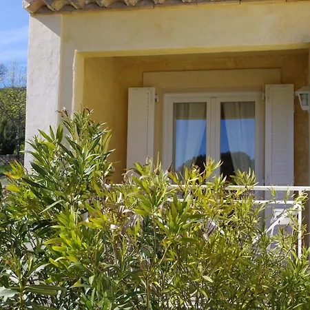 Comfortable Pour La Detente Au Mas La Magdelaine