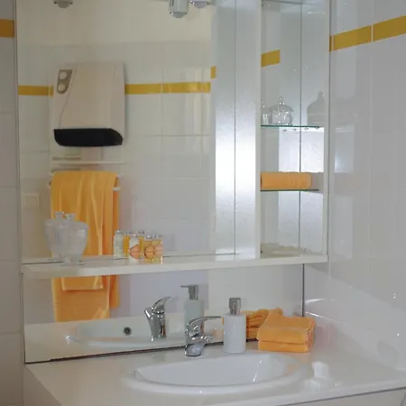 Comfortable Pour La Detente Au Mas La Magdelaine فندق مبيت وإفطار