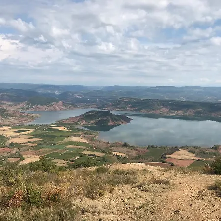 Comfortable Pour La Detente Au Mas La Magdelaine
