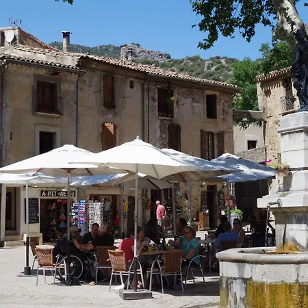 Bed & Breakfast Comfortable Pour La Detente Au Mas La Magdelaine 3*