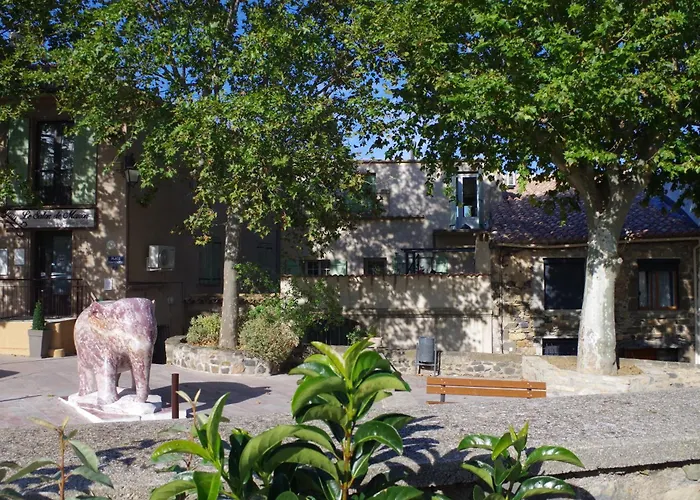 Comfortable Pour La Detente Au Mas La Magdelaine 3*