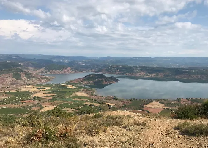 Comfortable Pour La Detente Au Mas La Magdelaine
